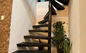 Manipa Loft
